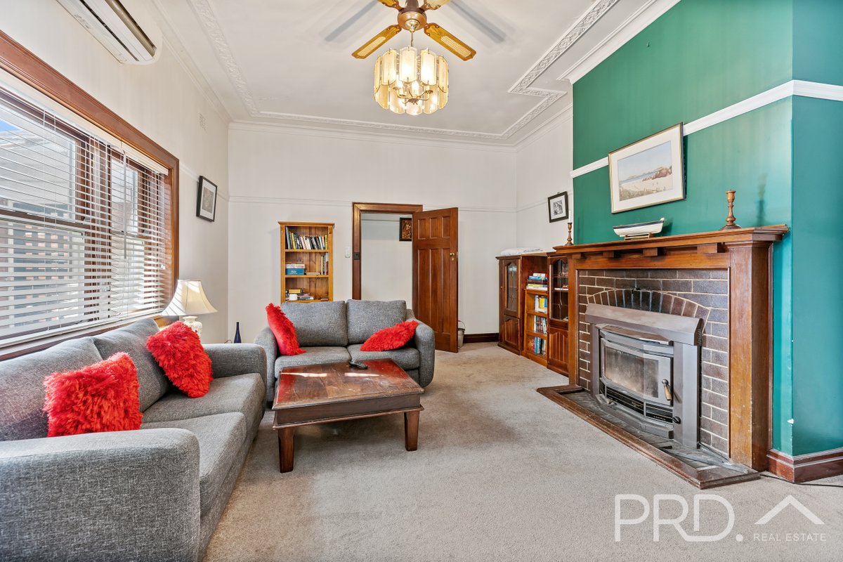 14-16 Pioneer Street, BATLOW NSW 2730