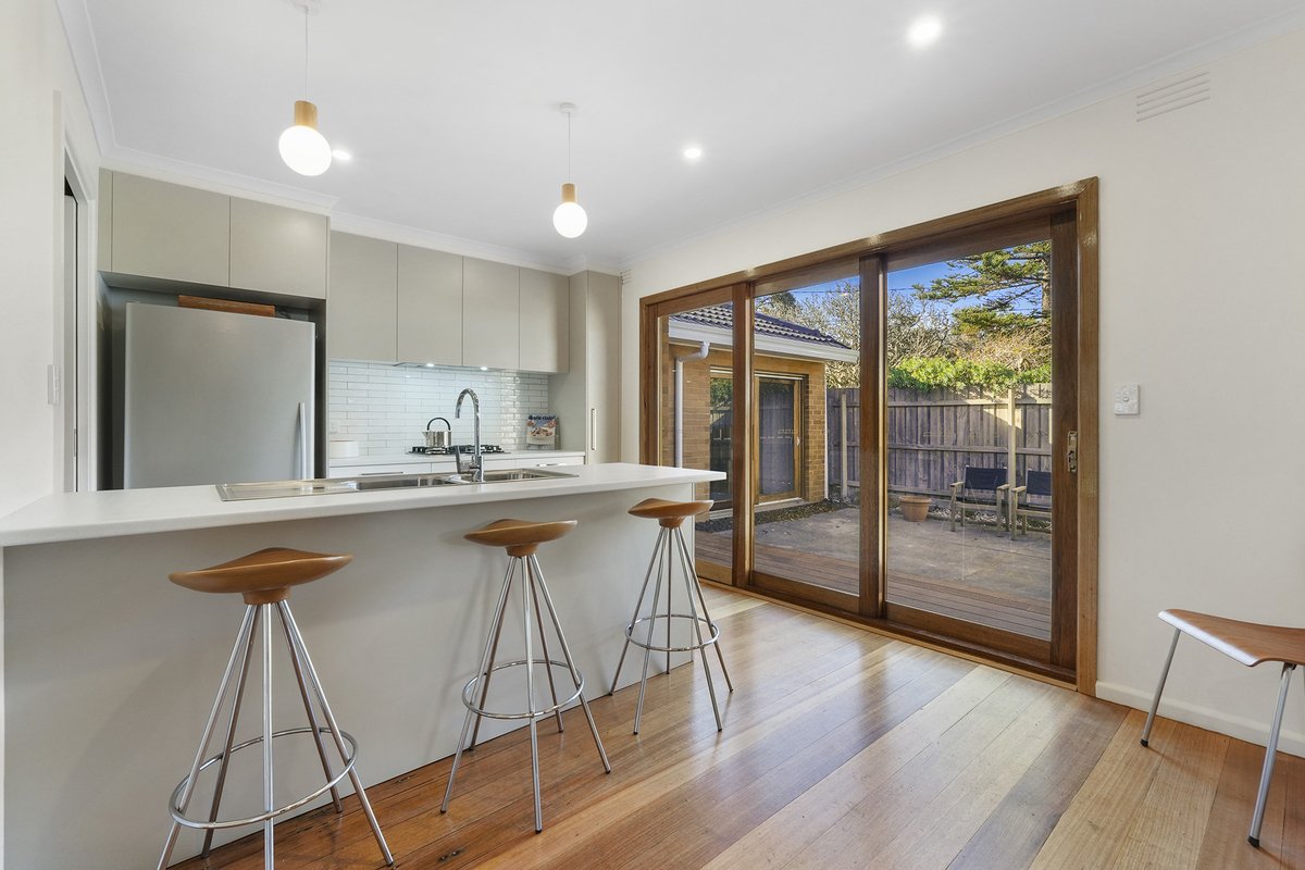 1 / 4-6 Karrakatta Street Black Rock - 3 bedroom property