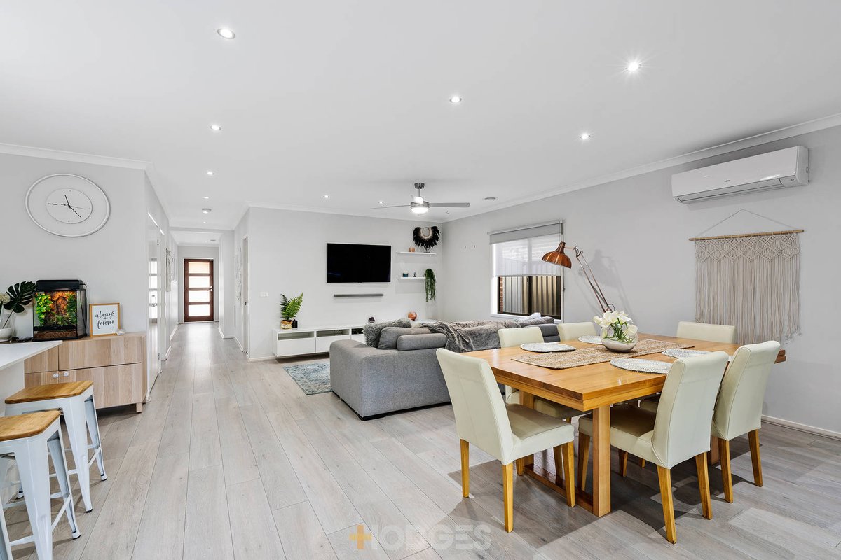 14 Adrian Circuit Tarneit - Residential for sale