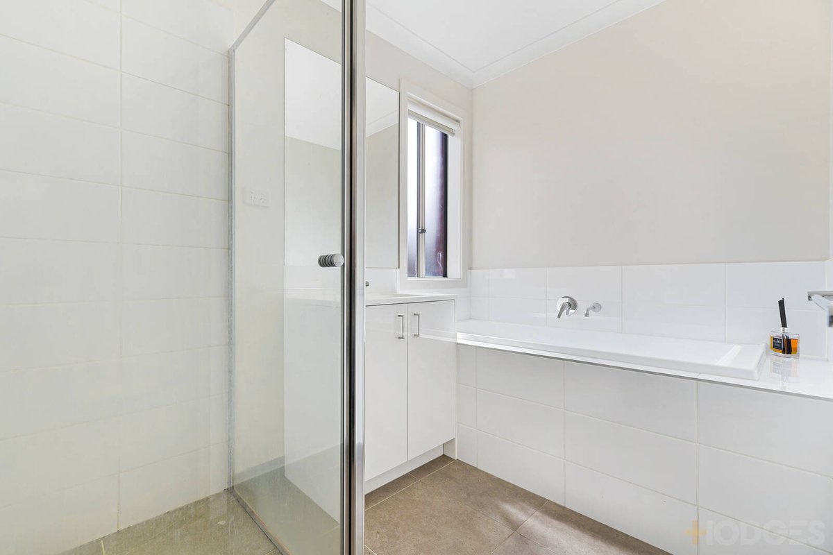 14 Cabernet Way Pakenham - Residential for sale