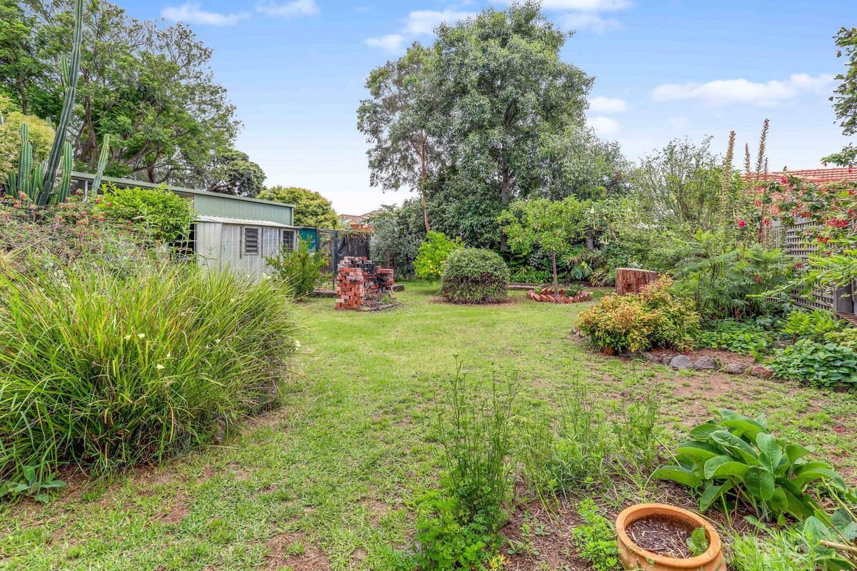14 College Road Werribee - Residential for sale
