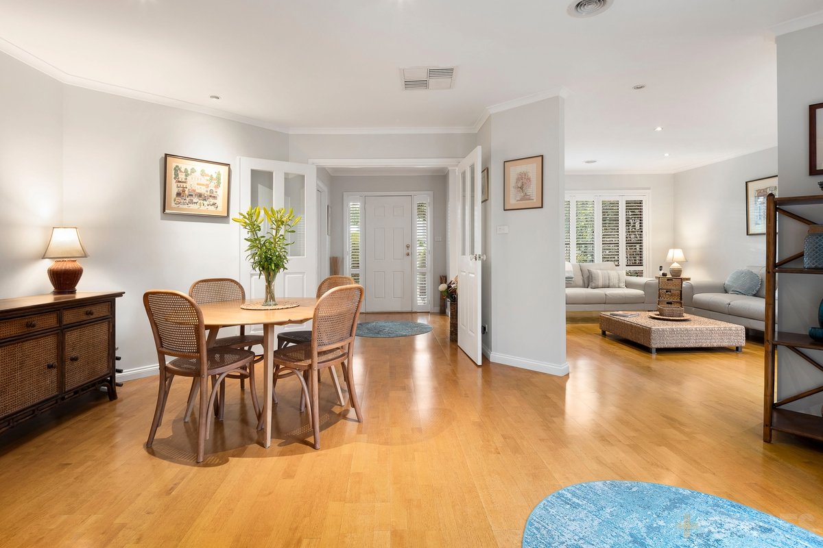 14 Crest Avenue Hampton East - Residential for sale