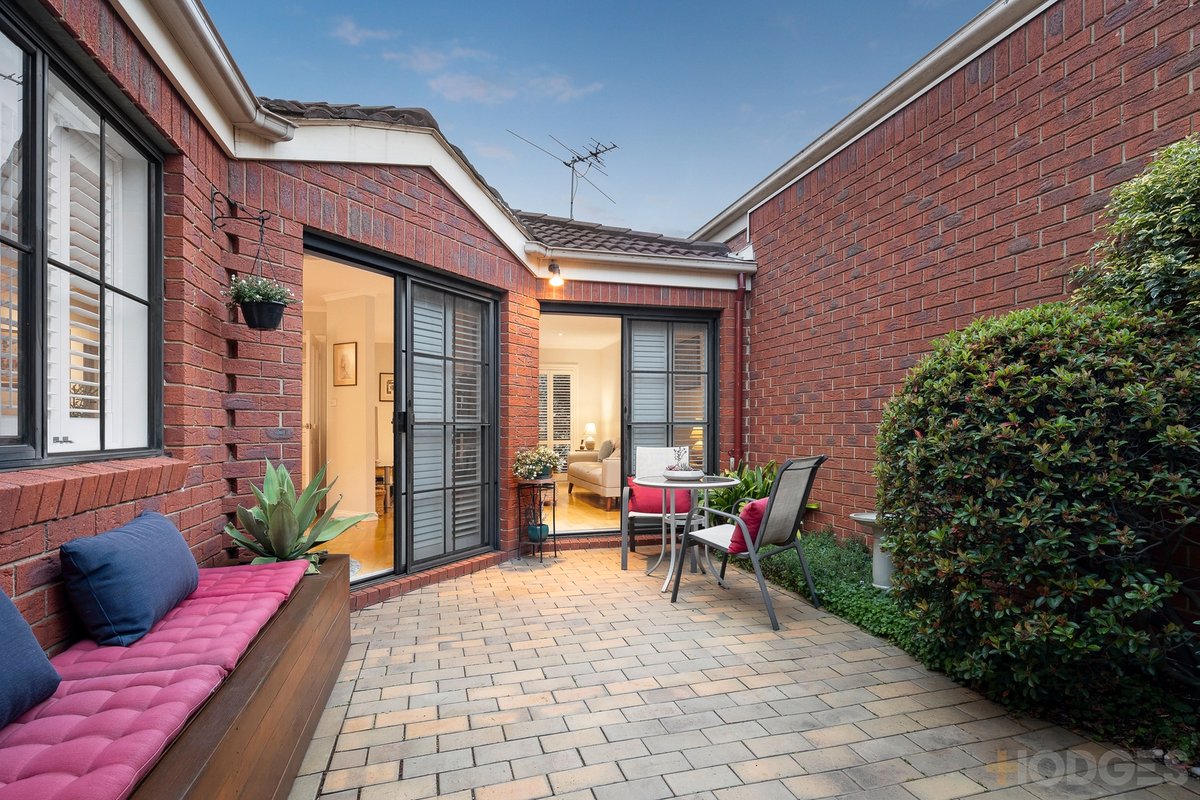 14 Crest Avenue Hampton East - Residential for sale