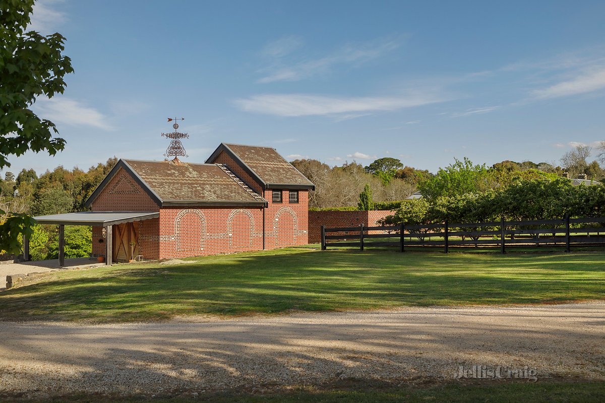 14 Dons Road, Newham, VIC 3442 House for Sale