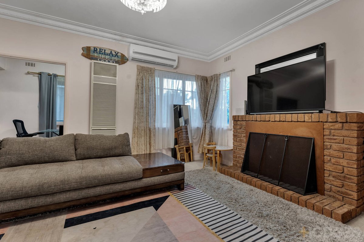 14 Erskine Avenue Cheltenham - Residential for sale