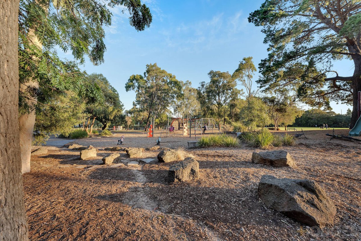 14 Erskine Avenue Cheltenham - Residential for sale