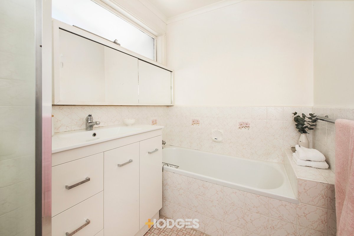 1/4 Glenmore Crescent Black Rock - Residential for sale