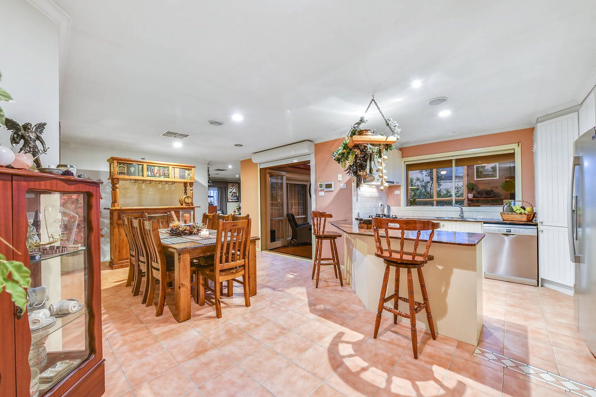 14 Homewood Boulevard Hallam - Residential for sale