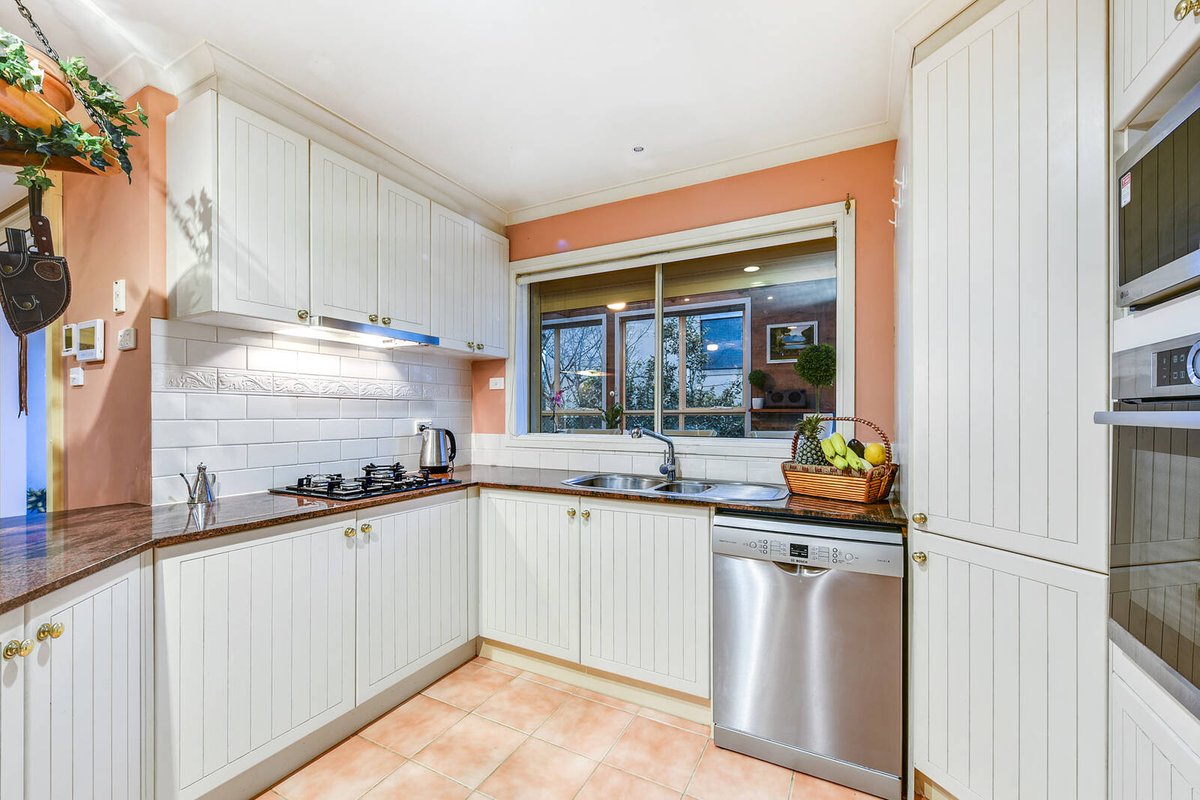 14 Homewood Boulevard Hallam - Residential for sale