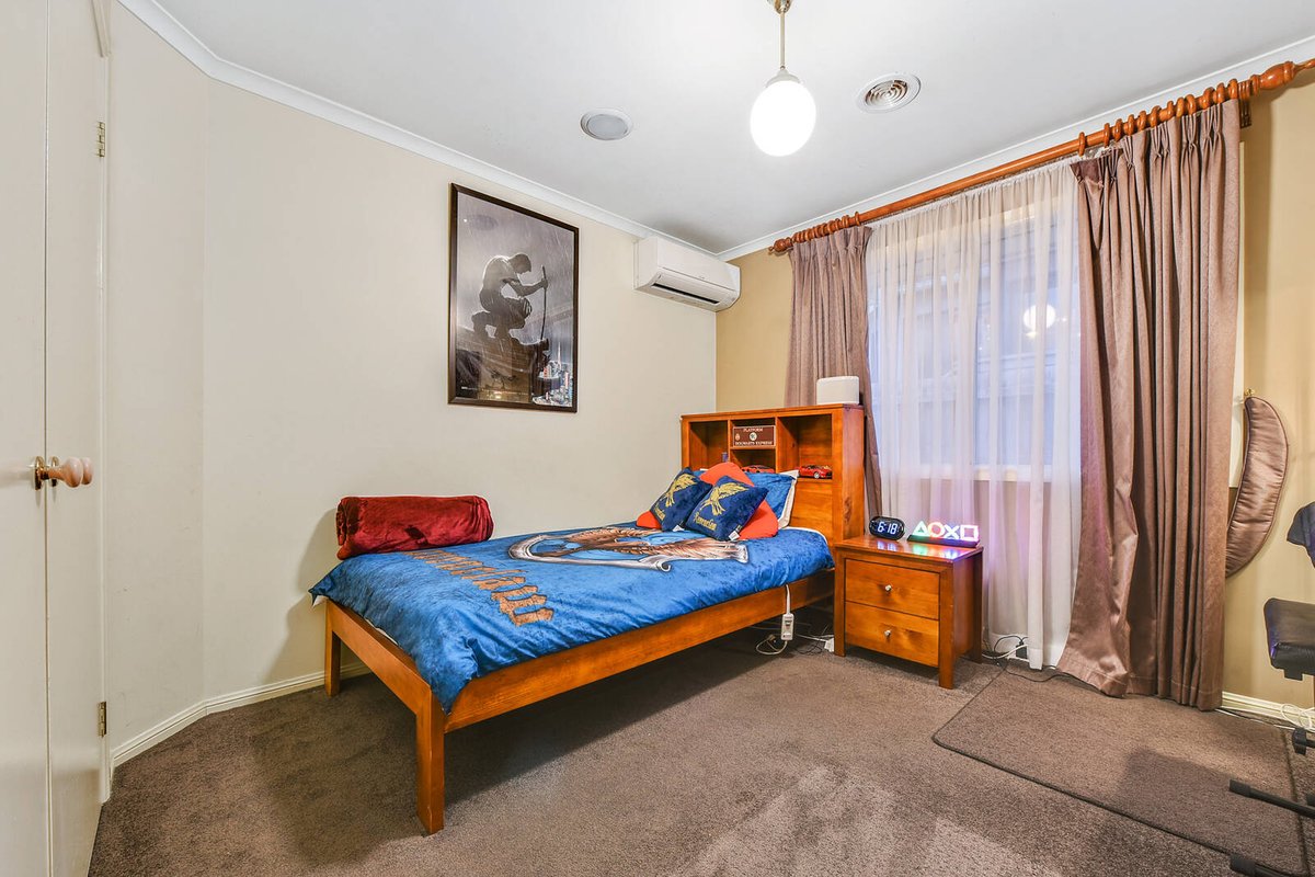14 Homewood Boulevard Hallam - Residential for sale