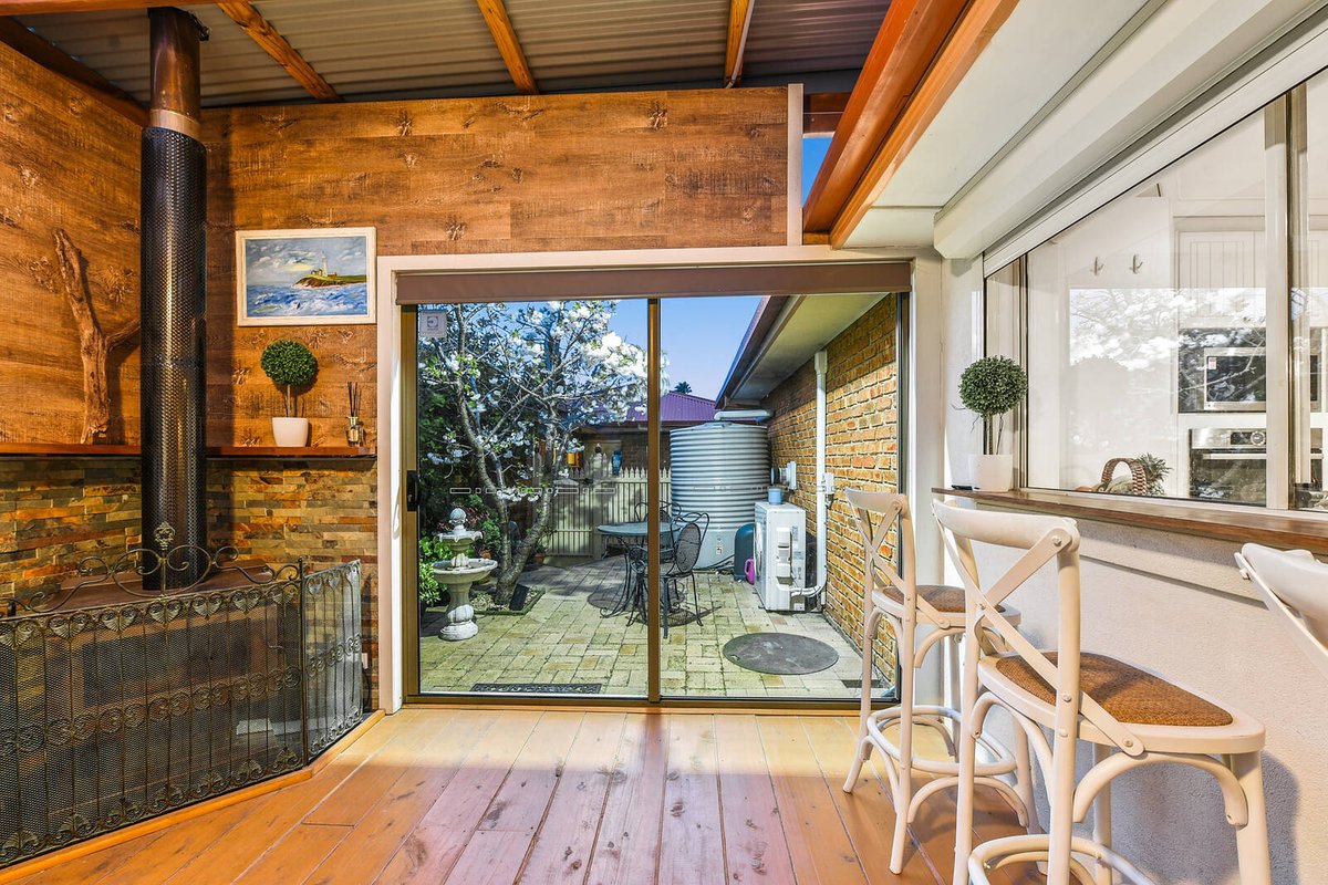 14 Homewood Boulevard Hallam - Residential for sale