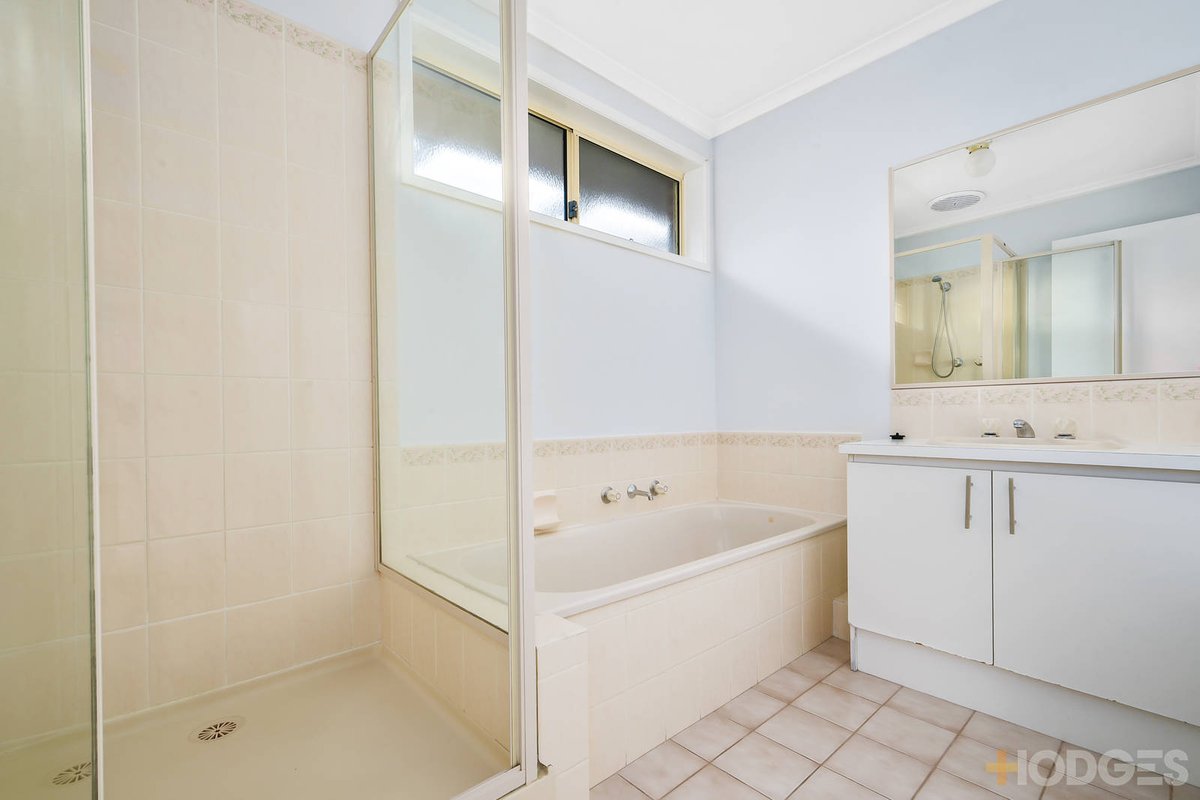 14 Lansell Drive Cranbourne North - Residential for sale