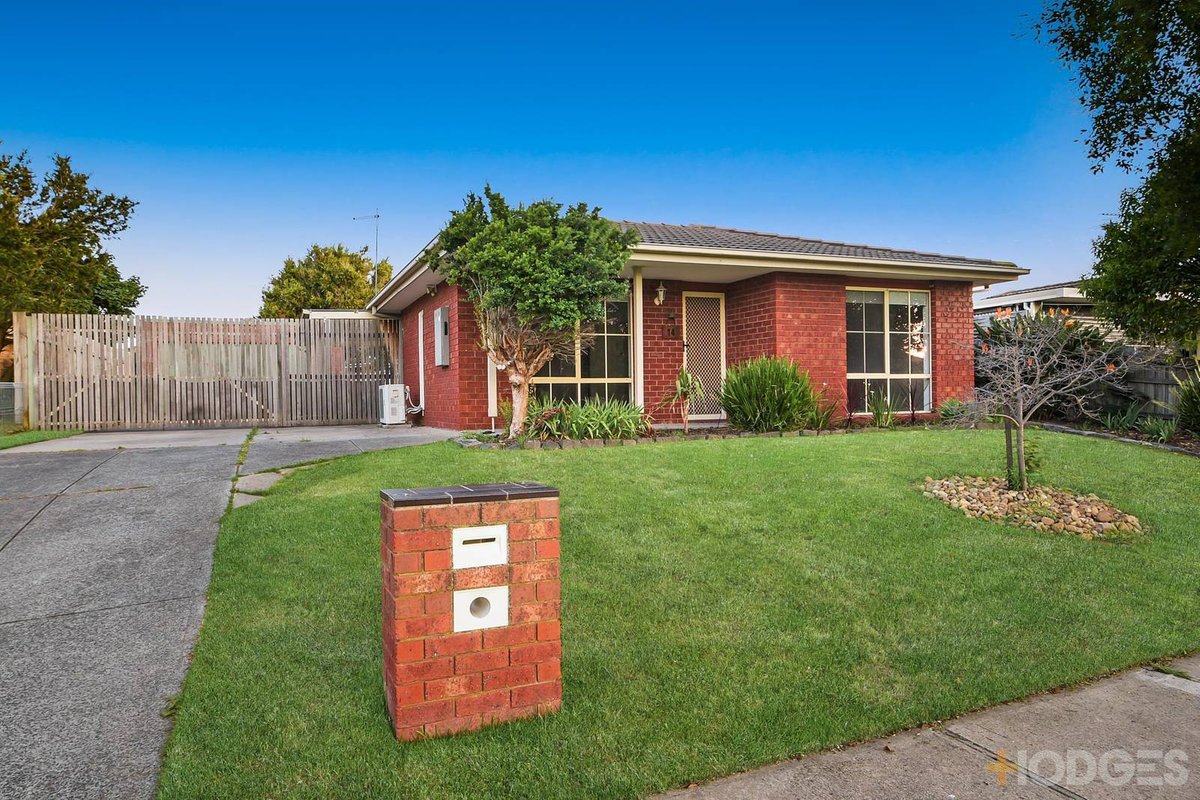 14 Lansell Drive Cranbourne North - Residential for sale