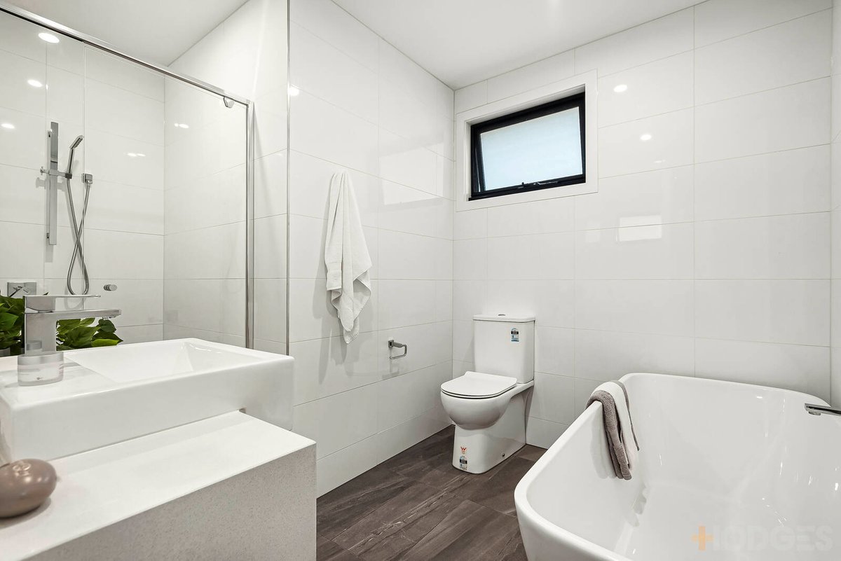 1 / 4 Lilac Street Bentleigh East - Residential for sale