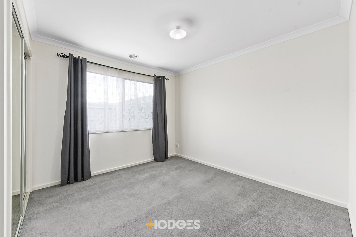 14 Parklink Drive Cranbourne East - Residential for sale