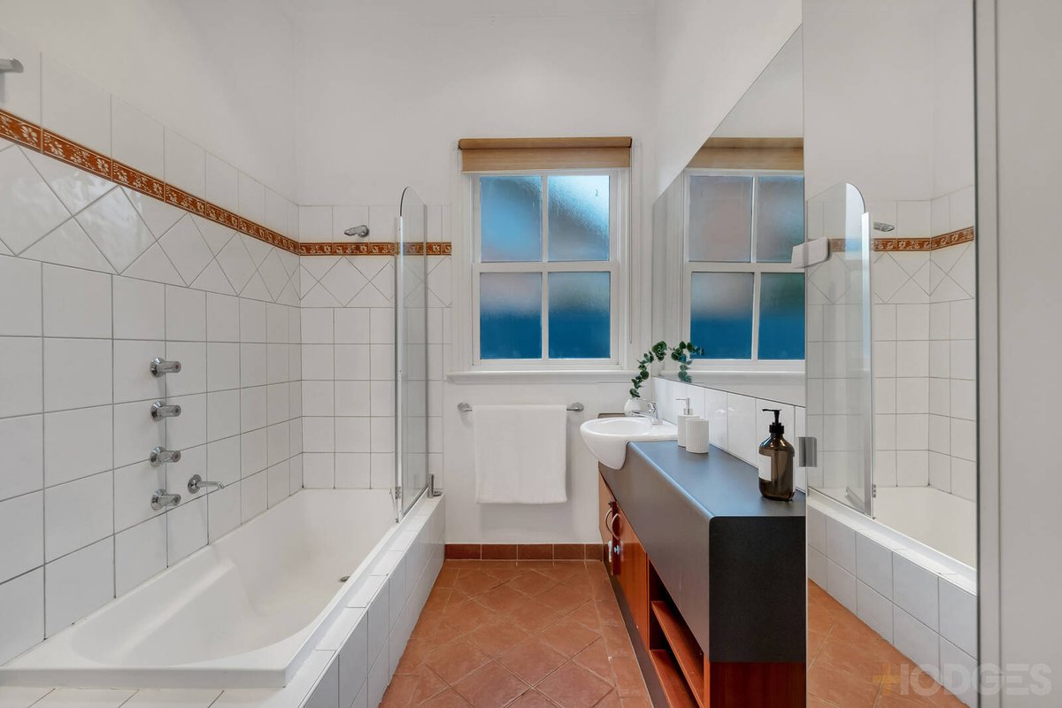 14 Royal Parade Mordialloc - Residential for sale