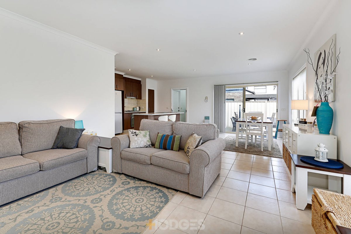 1 / 40 Carissa Circuit Werribee - Residential for sale