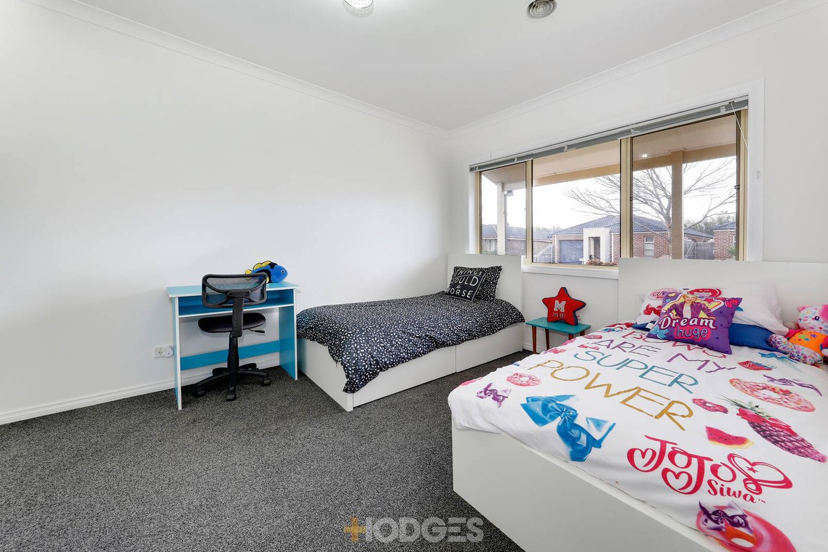 1 / 40 Carissa Circuit Werribee - Residential for sale