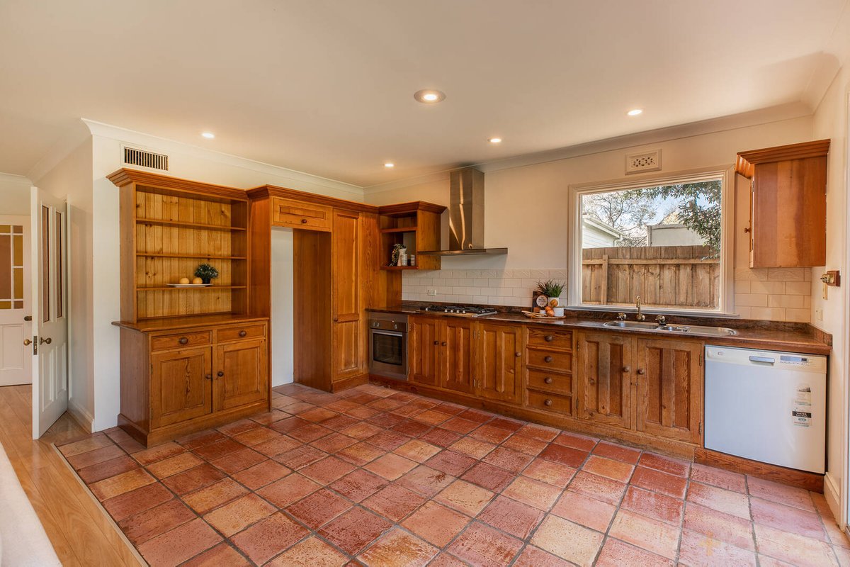140 Thomas Street Hampton - Residential for sale