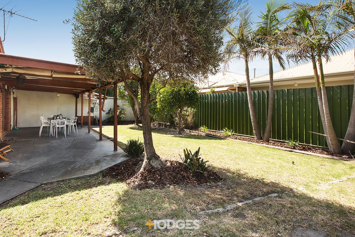141 Embankment Grove Chelsea - Residential for sale