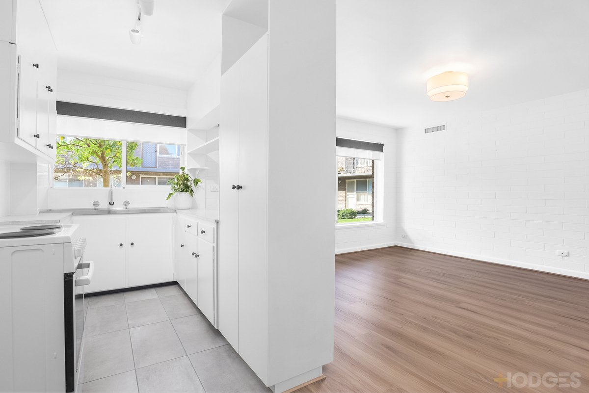14 / 2-4 Salmon Street Mentone - Residential for sale