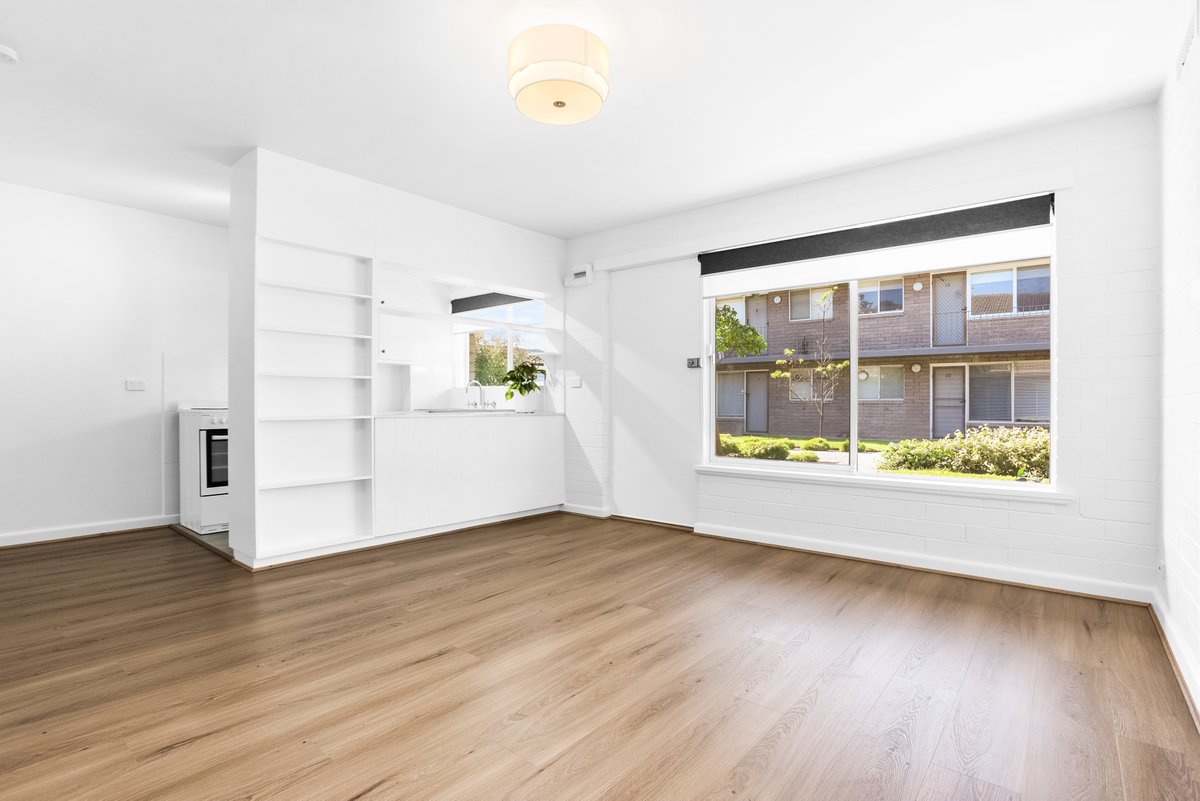 14 / 2 Salmon Street Mentone - Residential for lease