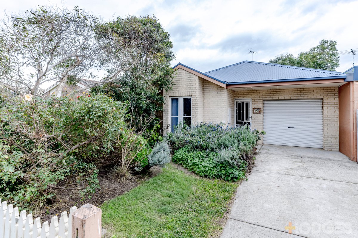 1 / 43 Pembroke Road Ocean Grove - 3 bedroom property