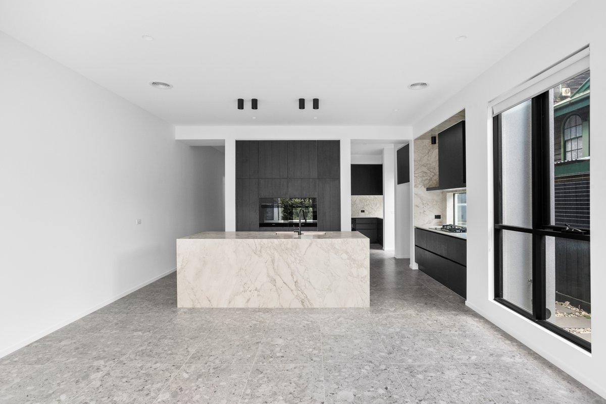 143A Nepean Highway Seaford - Residential for lease