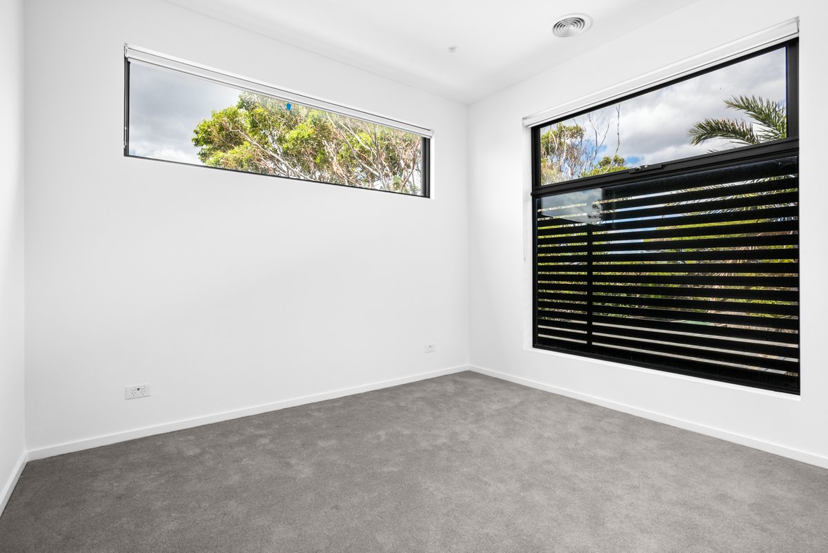 143A Nepean Highway Seaford - Residential for lease