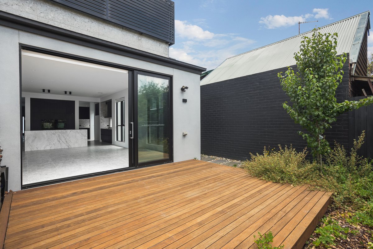 143A Nepean Highway Seaford - Residential for lease