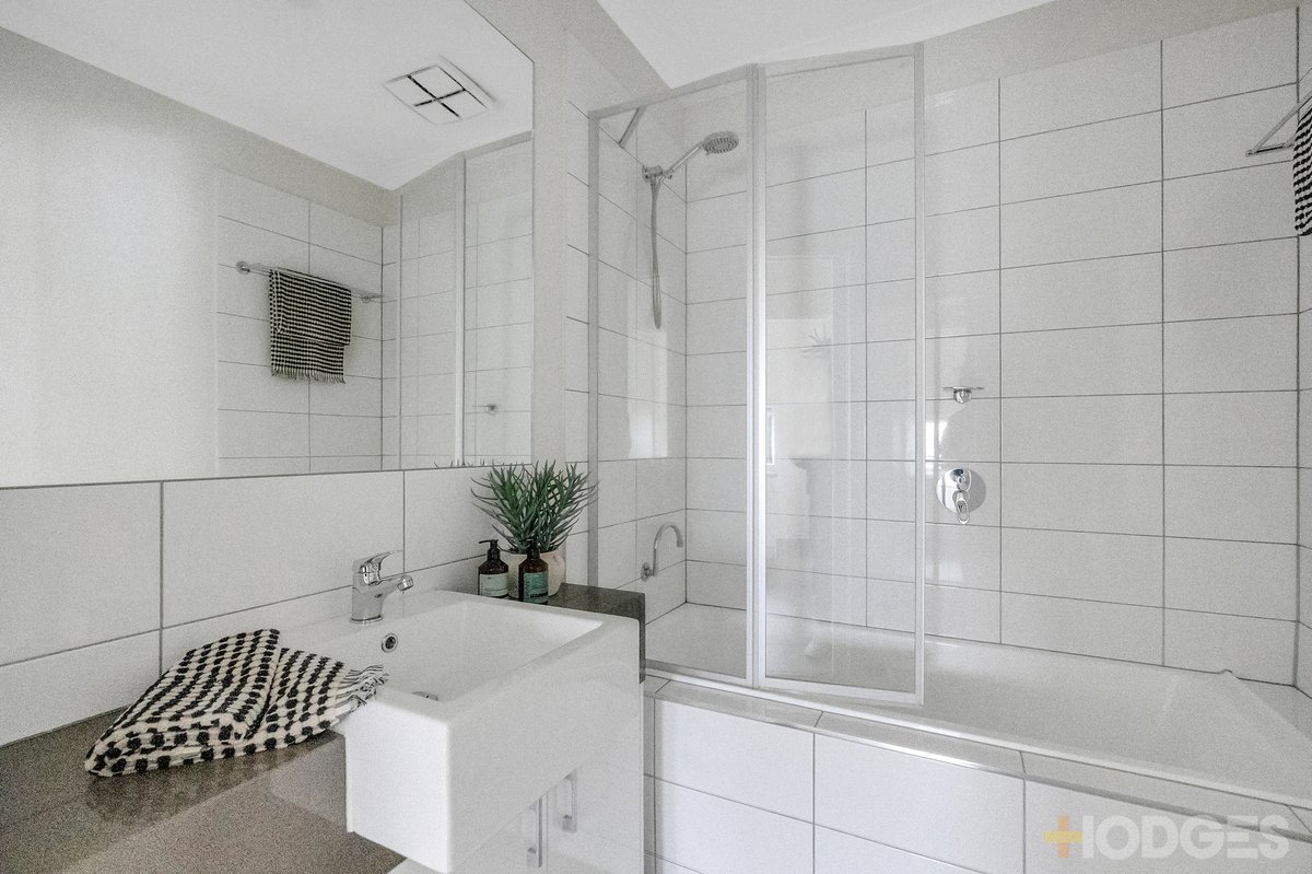 1 / 44 William Road Carrum Downs - Residential for sale