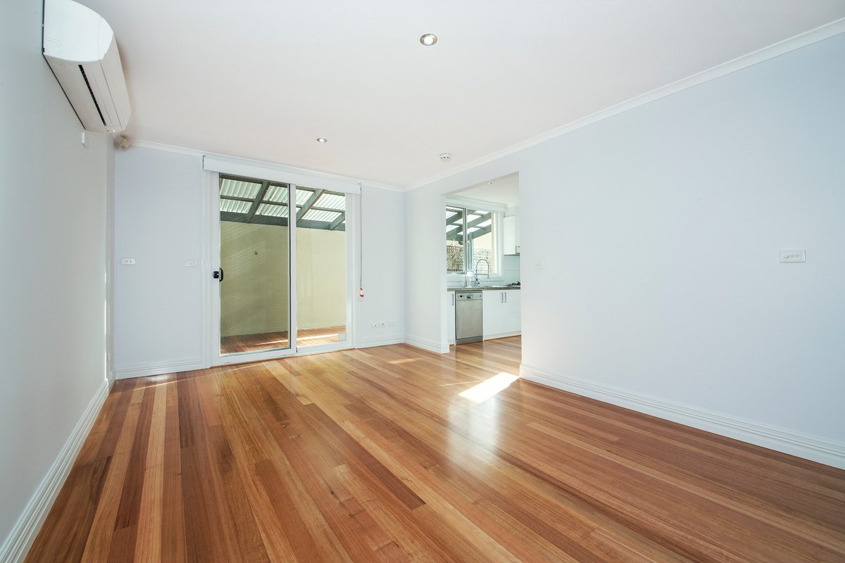 1 / 462 Beach Road Beaumaris - Residential for lease