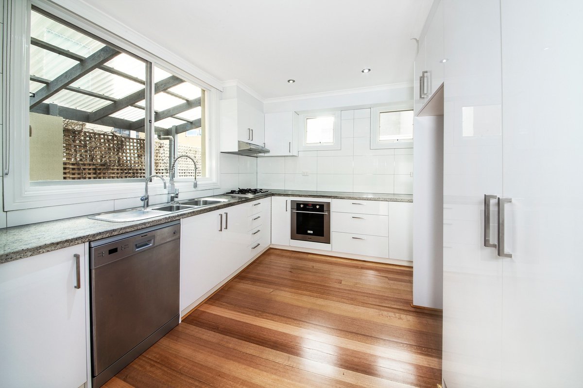 1 / 462 Beach Road Beaumaris - Residential for lease