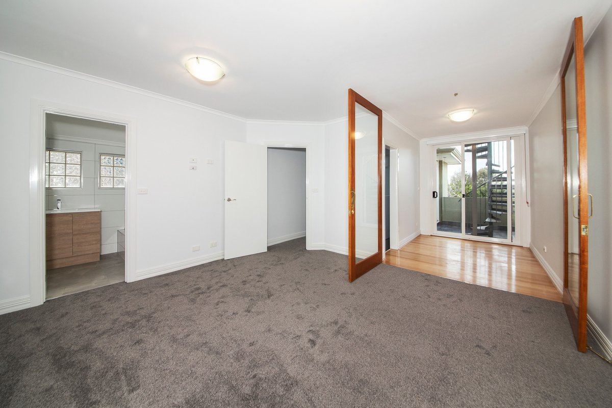 1 / 462 Beach Road Beaumaris - Residential for lease