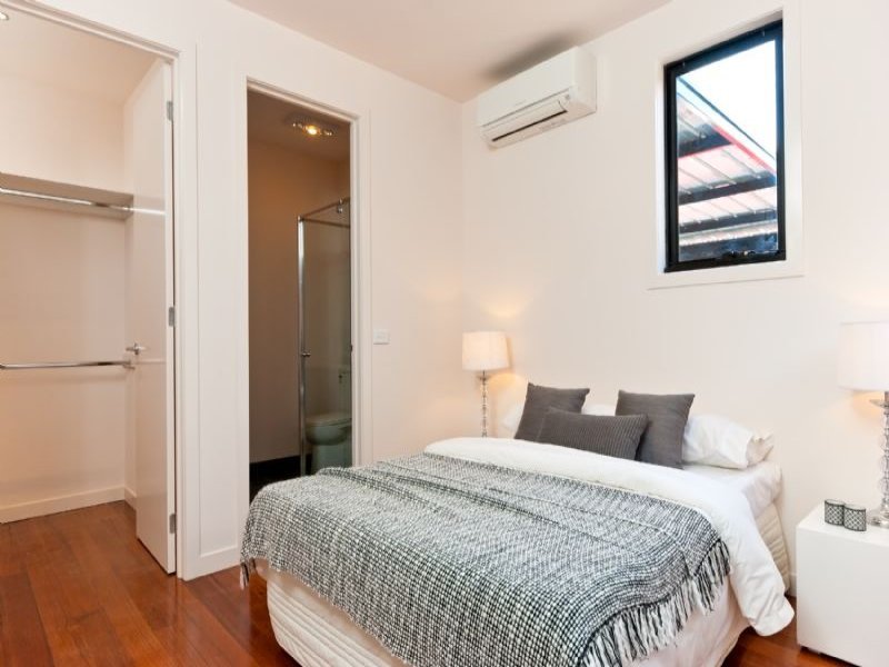 1 / 47 Station Lane SEDDON - Residential for sale