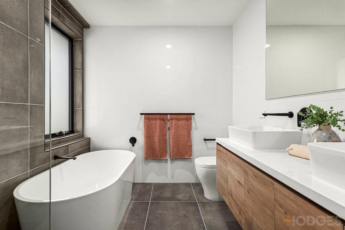 14a Davie Avenue Cheltenham - Residential for sale