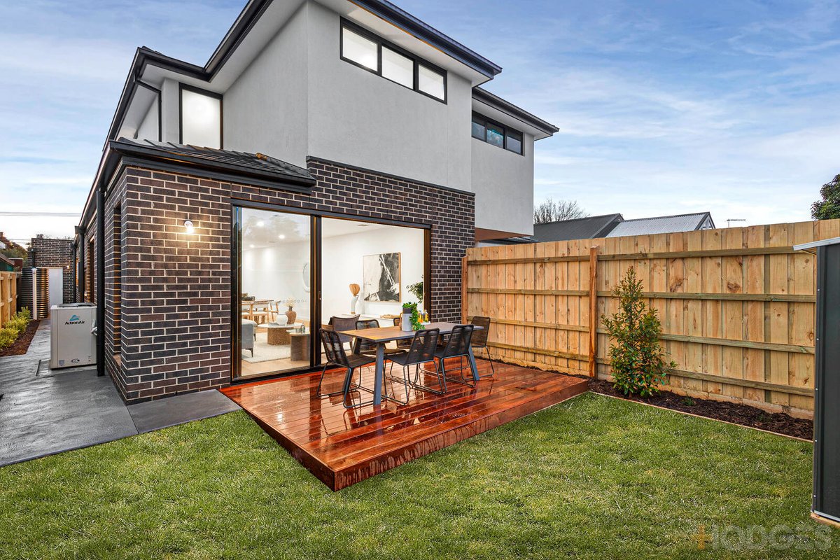 14a Davie Avenue Cheltenham - Residential for sale