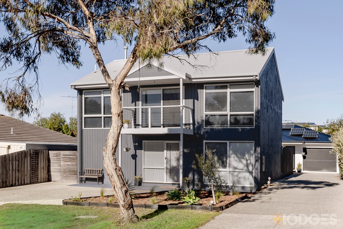 1 / 5 Arlia Mews Ocean Grove - Residential for sale