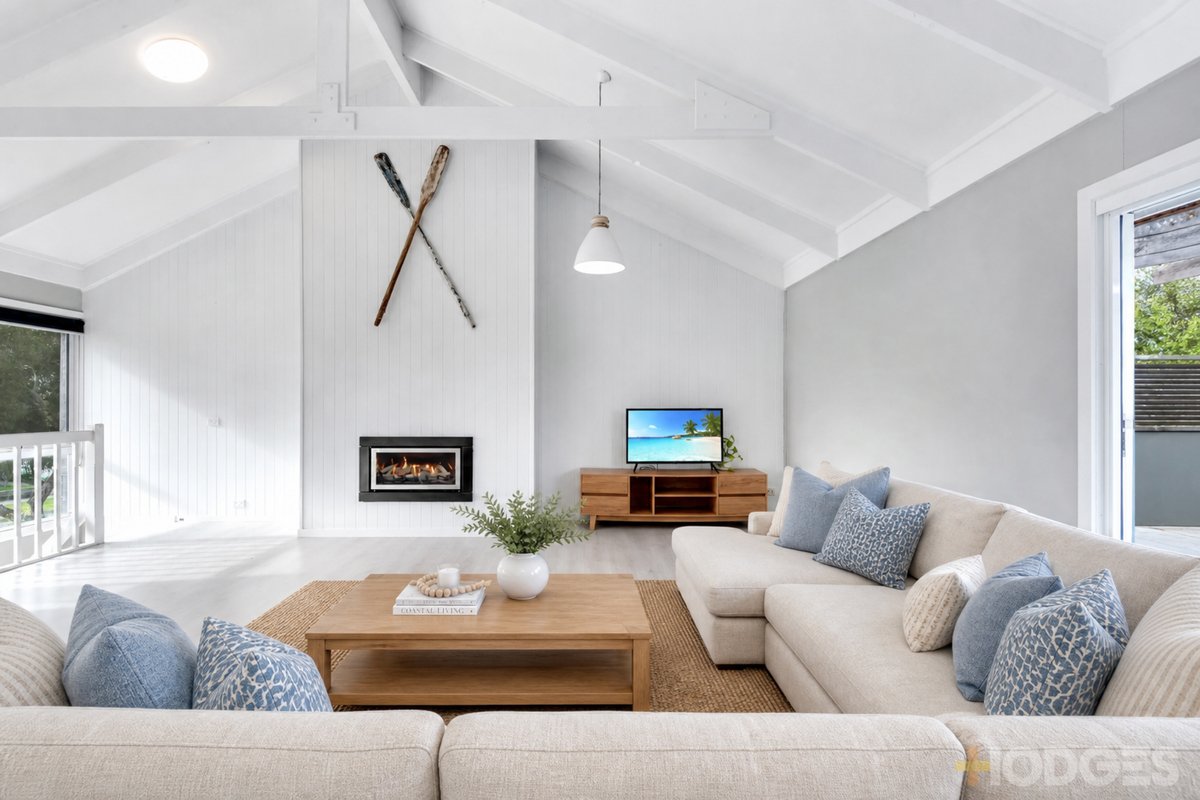 1 / 5 Arlia Mews Ocean Grove - Residential for sale