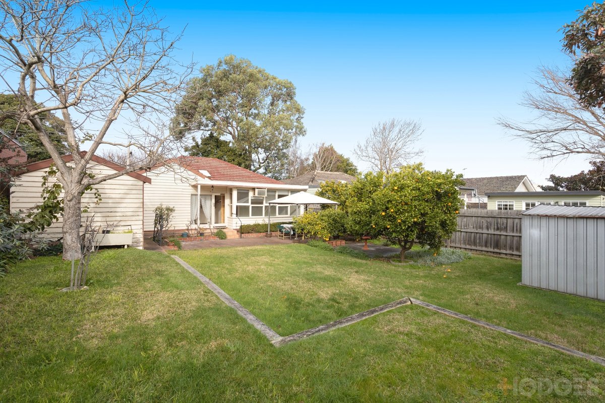 15 Bessie Street Bentleigh East - Residential for sale