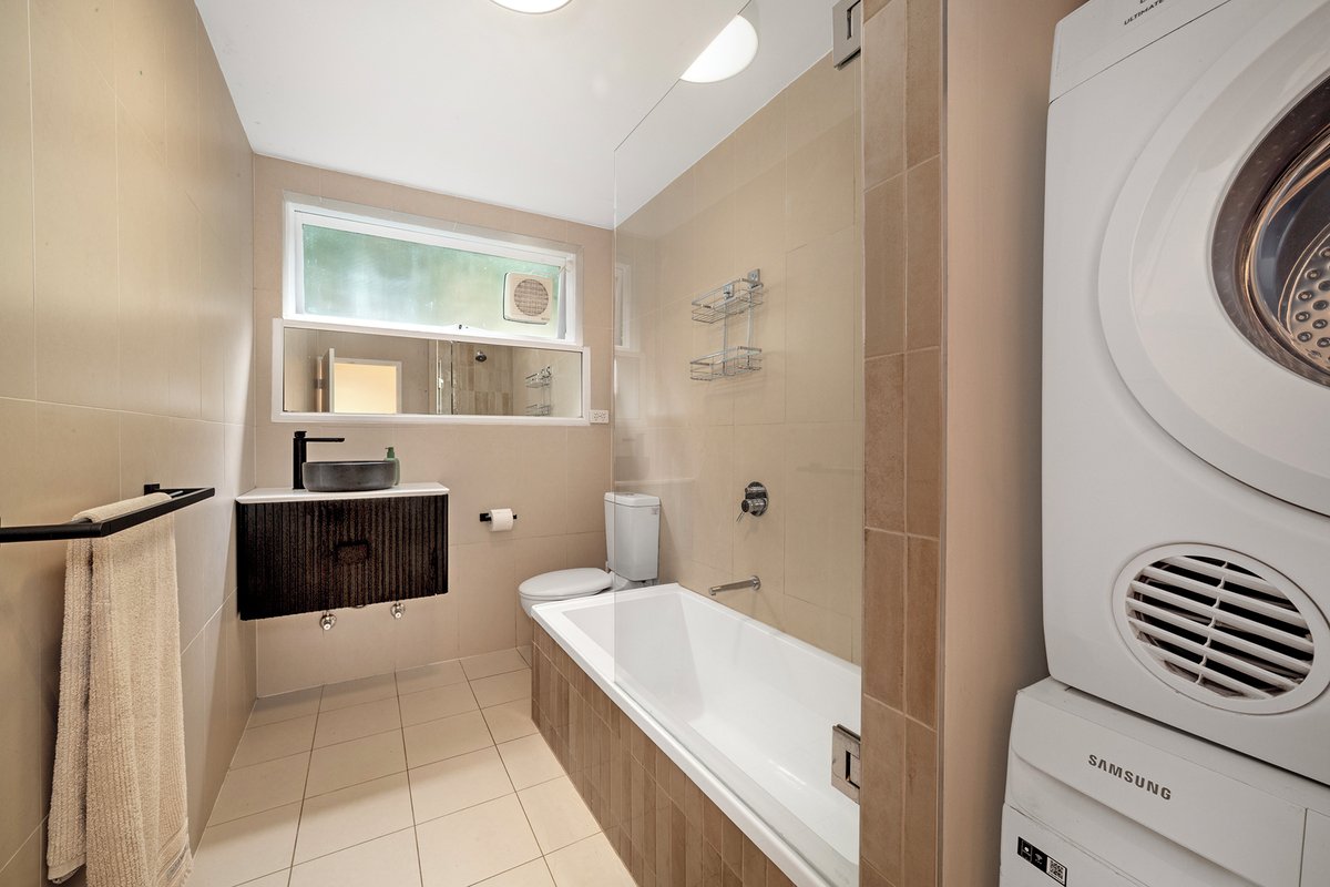 1 / 5 Duke Street Caulfield South - Residential for lease