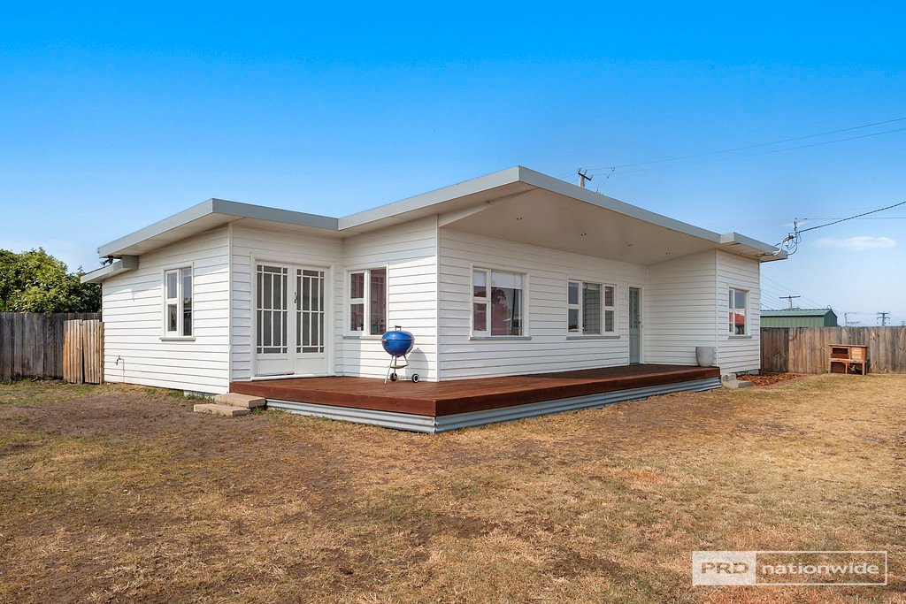 15 First Avenue, MIDWAY POINT TAS 7171