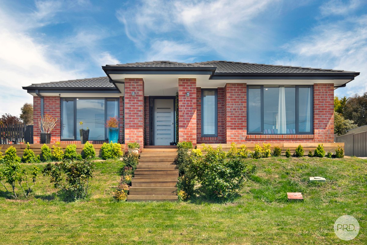 15 Hammon Street, CRESWICK VIC 3363