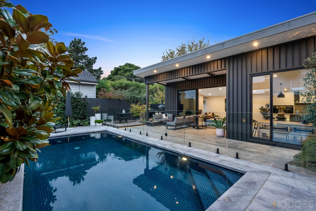 15 Heather Grove Cheltenham - Residential for sale