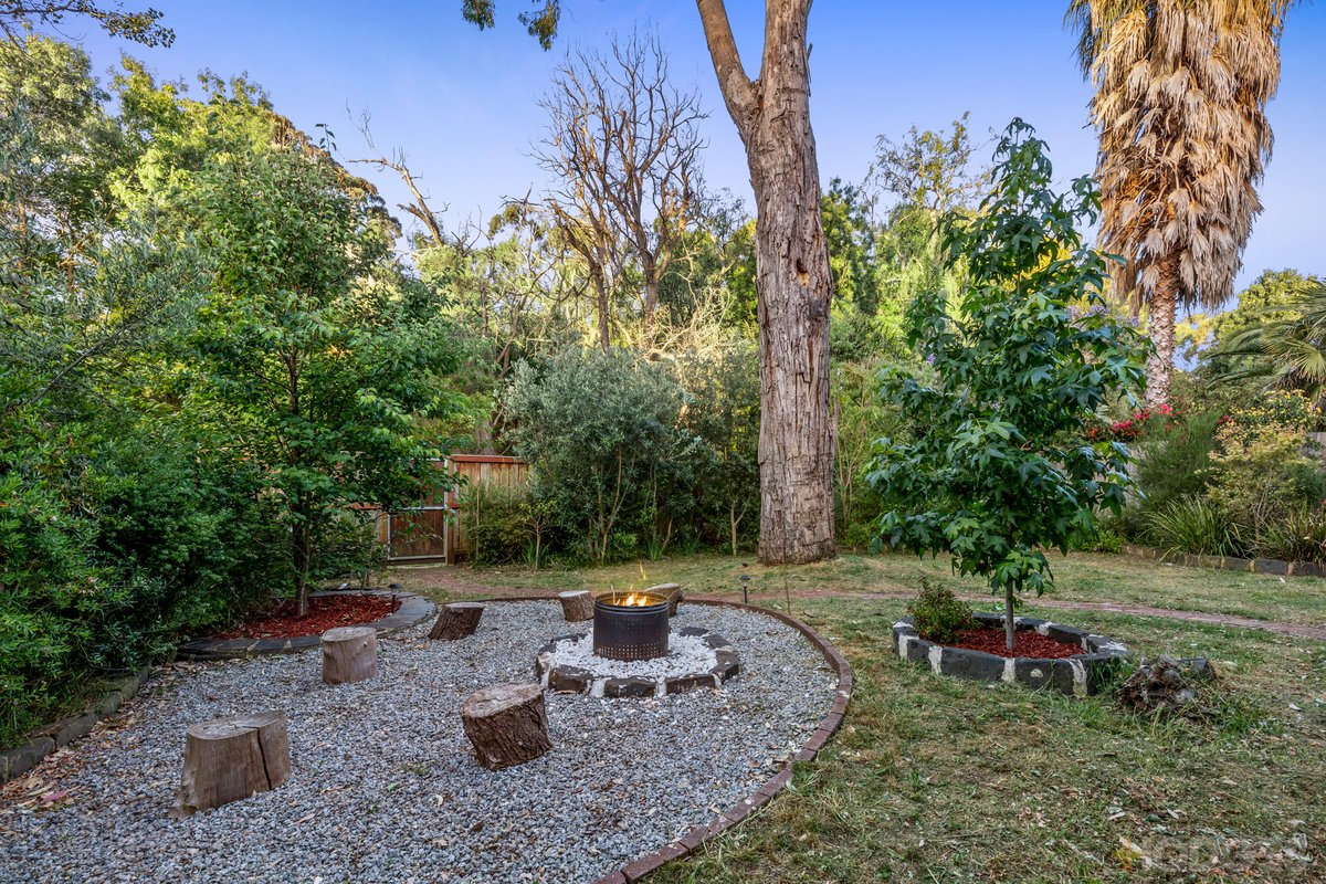 15 Kalinga Road Ocean Grove - Residential for sale
