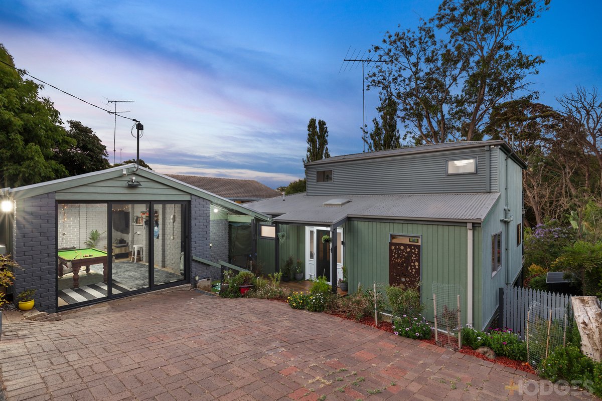 15 Kalinga Road Ocean Grove - Residential for sale
