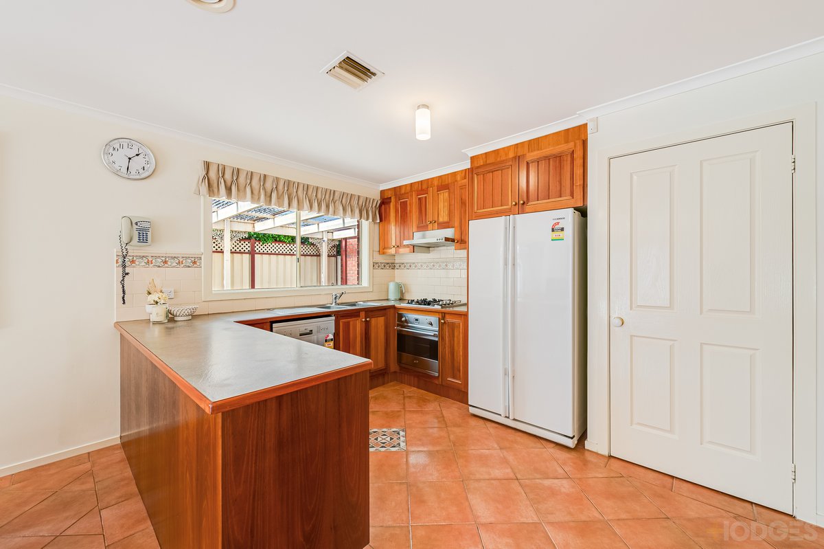 15 Larose Place Werribee - Residential for sale