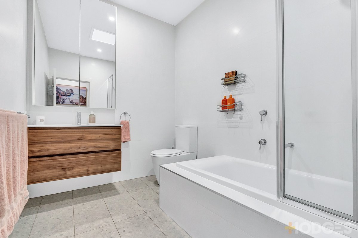 1 / 5 Lower Dandenong Road Mentone - Residential for sale