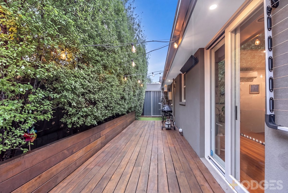1 / 5 Lower Dandenong Road Mentone - Residential for sale