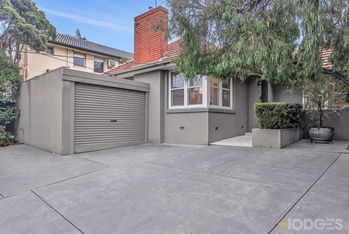 1 / 5 Lower Dandenong Road Mentone - Residential for sale